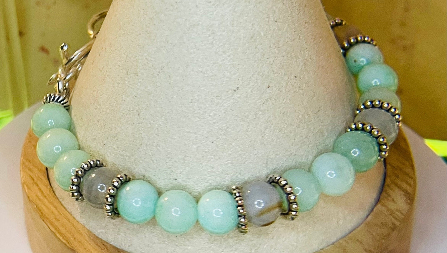 Sea foam Green Jade single wire bracelet 7.5&quot;-8&quot; with matching earrings