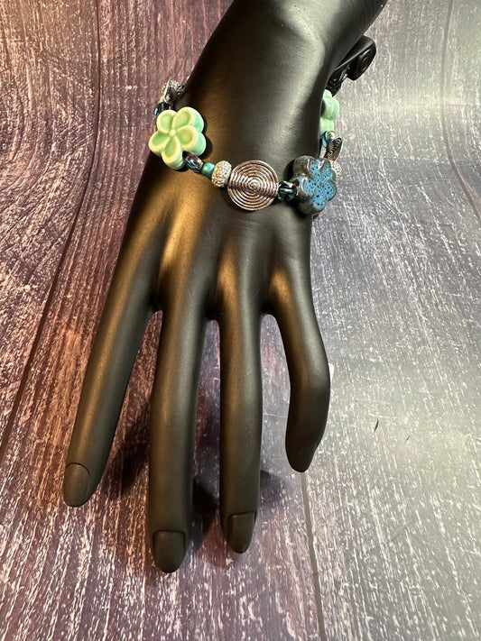 Flower Dream bracelet - 7.75”