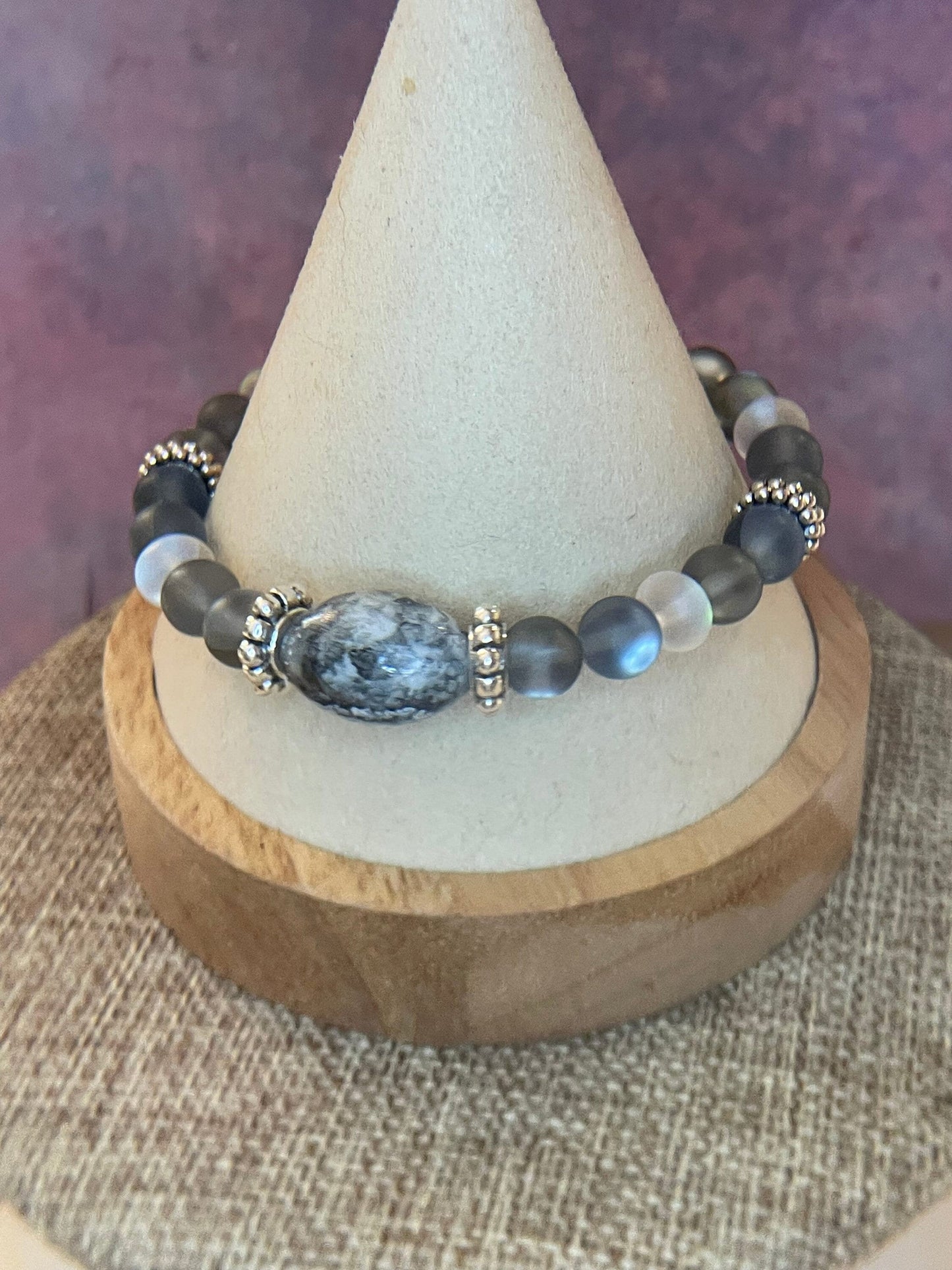 Gray Quartz and Moonstone wire bracelet 7.5&quot;