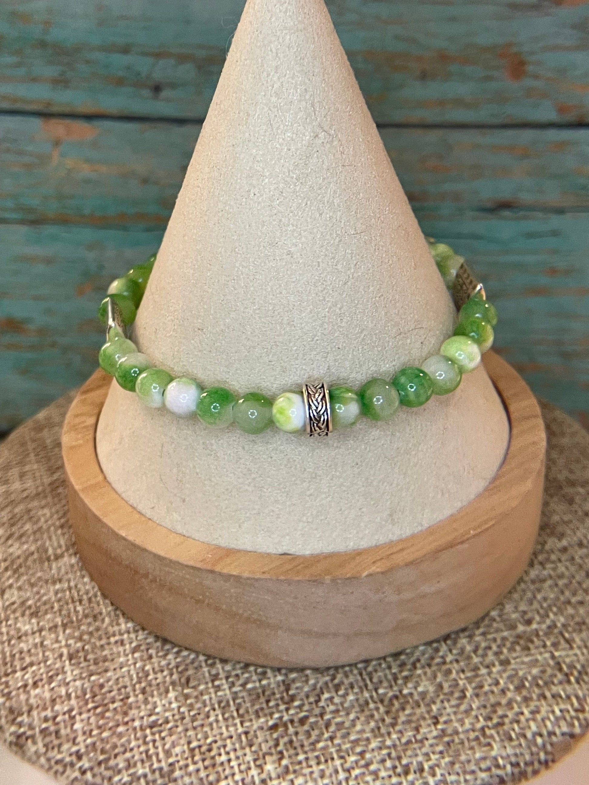 Green and White Jasper wire bracelet with toggle clasp 8.25&quot;